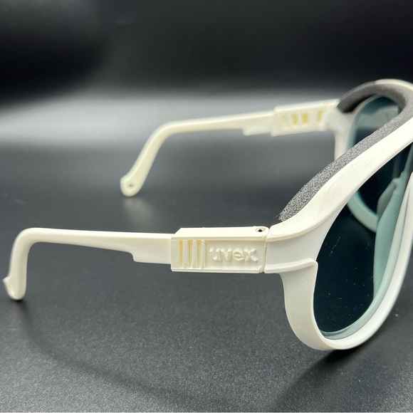 Vintage 70s/80s Uvex ski sunglasses adjustable - Picture 3 of 9